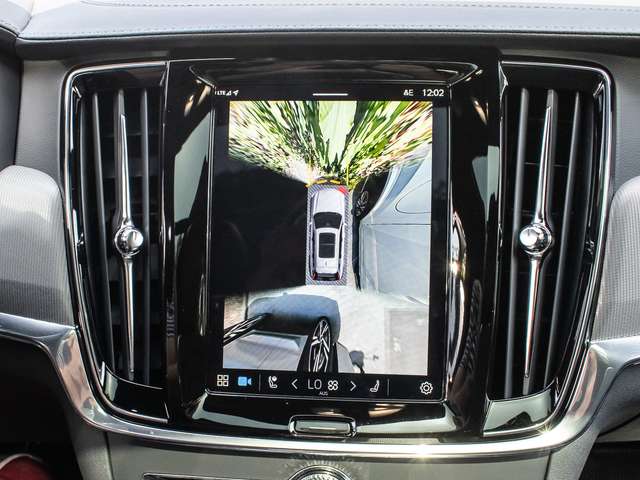 Volvo  B5 AWD Ultimate Pano LED