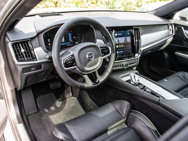 Volvo  B5 AWD Ultimate Pano LED