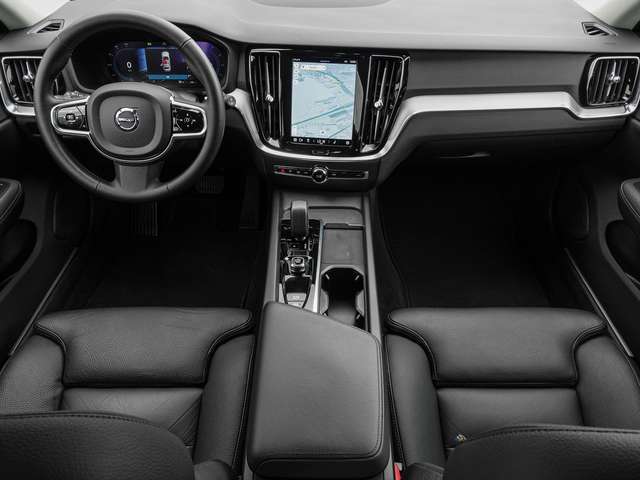 Volvo  B4 AWD Plus LED
