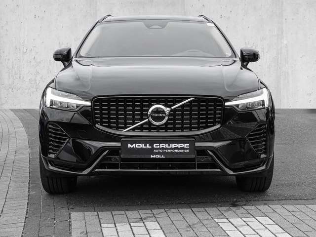Volvo  B4 2WD Plus Dark SHZ AUT EL. HECK FLA KAM