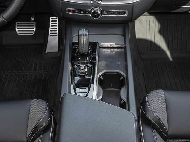 Volvo  AWD R Design ACC AUT DYNLICHT EL. HECK FLA