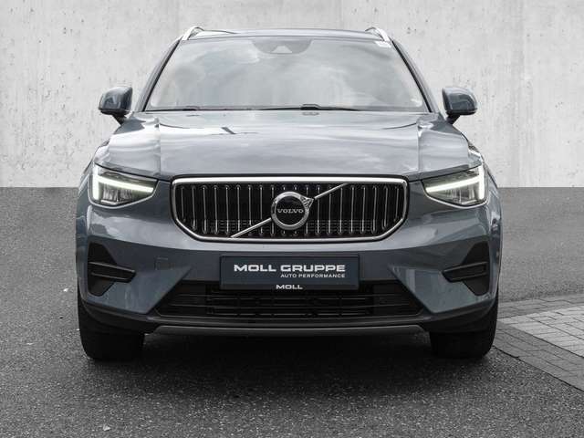 Volvo  T4 2WD Essential Plug-In LED Kamera
