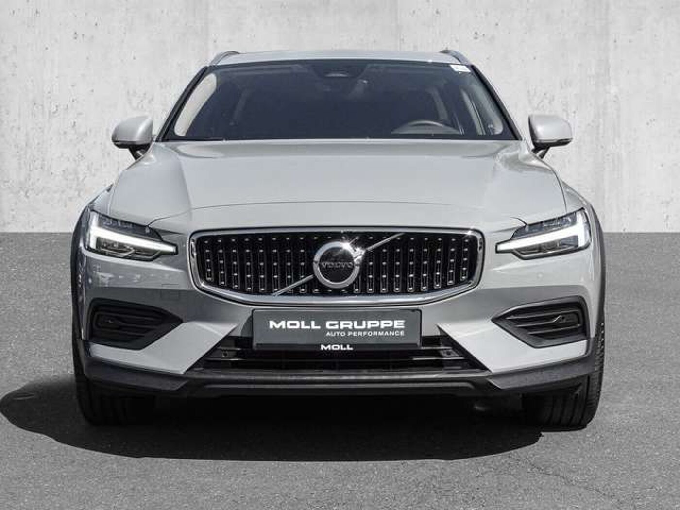 Volvo  B4 AWD Plus 4xSHZ ACC LED Kamera