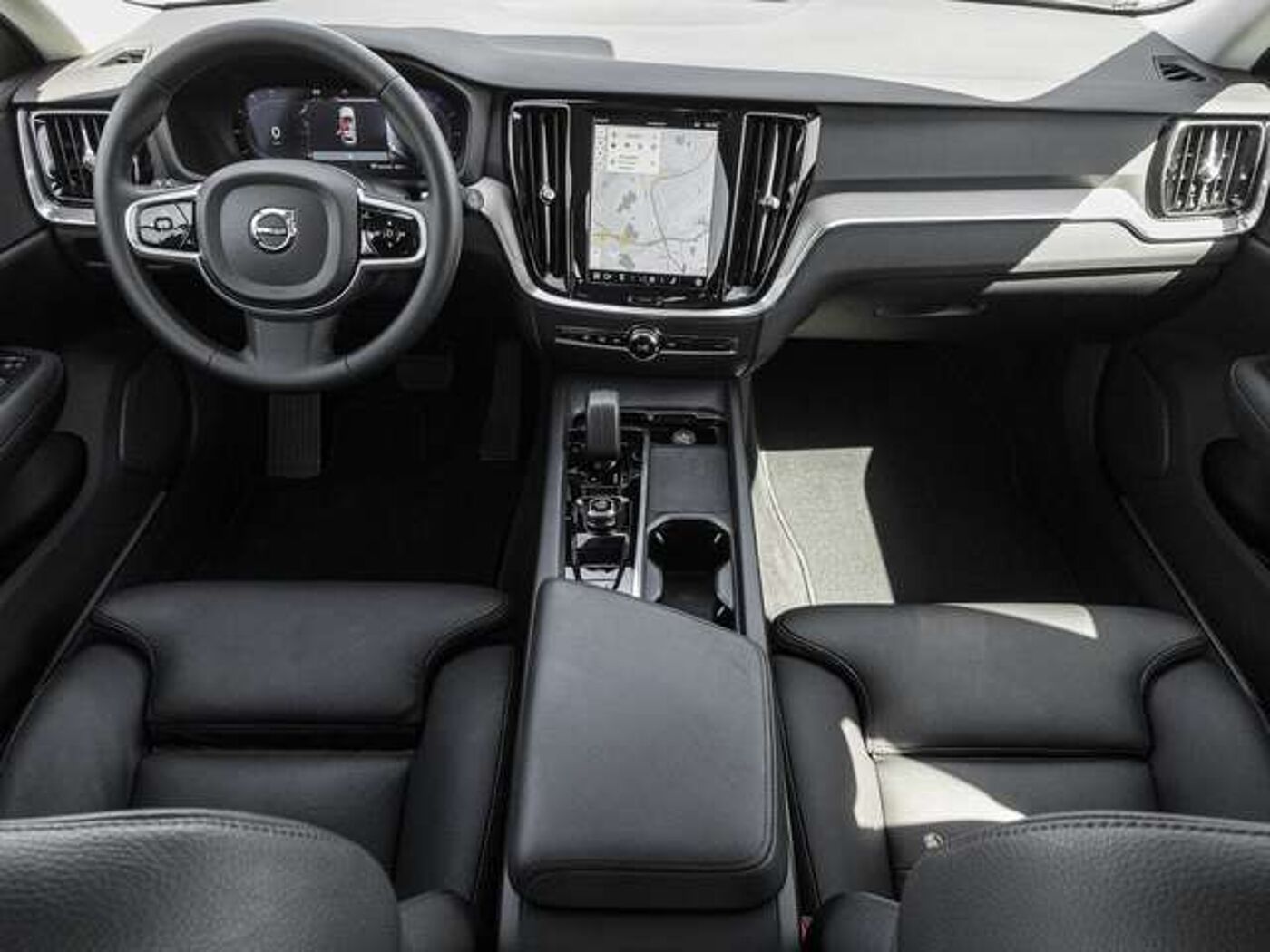 Volvo  B4 AWD Plus 4xSHZ ACC LED Kamera