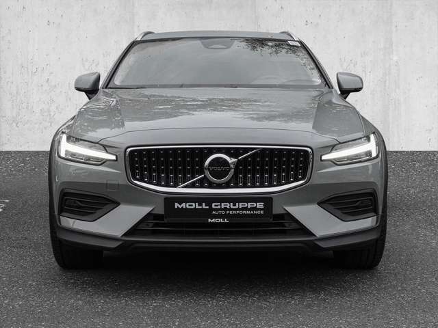 Volvo  B4 AWD Plus 4xSHZ LED Kamera