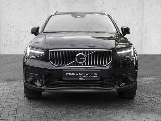 Volvo  T4 2WD Essential Plug-In LED Kamera