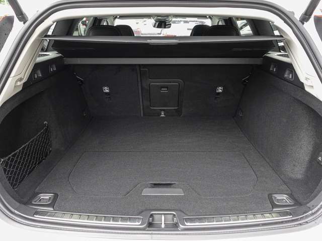 Volvo  T6 Twin Engine AWD Core Plug-In LED Kamera