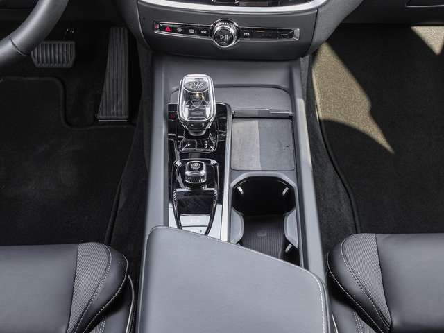 Volvo  B4 AWD Plus Plus AWD 4xSHZ ACC
