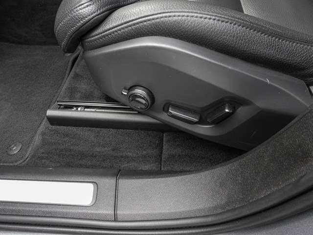 Volvo  XC 60 T6 AWD Inscription Plug-In  Recharge Head UP