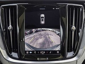 Volvo  B4 (Diesel) AWD Ultimate Pano Head UP LED