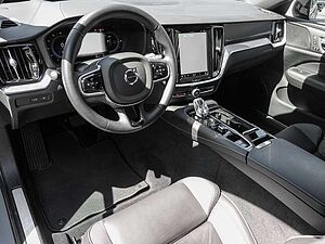 Volvo  T8 Twin Engine AWD Ultimate Dark Plug-In Head UP A