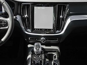 Volvo  T8 Twin Engine AWD Ultimate Dark Plug-In Head UP A