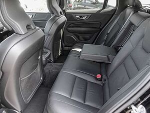Volvo  B4 AWD Plus Sthz. LED