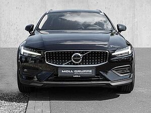 Volvo  B4 AWD Plus LED 4xShz