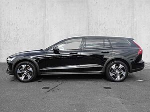 Volvo  B4 AWD Plus MATRIX  Sthz.