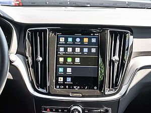 Volvo  B4 AWD Plus ACC LED
