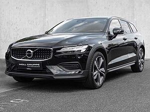 Volvo  B4 AWD Plus ACC LED