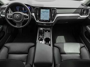 Volvo  B4 AWD Plus AHK LED