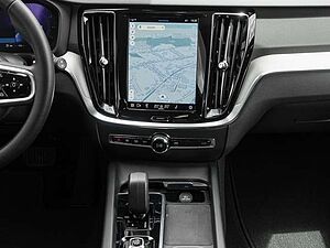 Volvo  B4 AWD Plus AHK LED