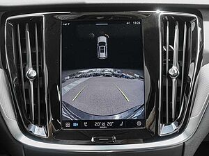 Volvo  B4 AWD Plus AHK LED