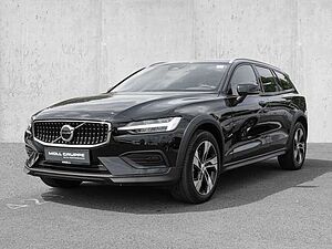 Volvo  B4 AWD Plus LED
