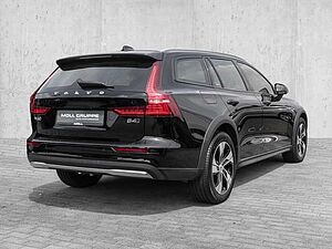 Volvo  B4 AWD Plus LED