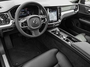 Volvo  B4 AWD Plus LED