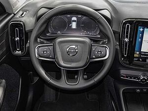 Volvo  T4 2WD Ultimate Dark Plug-In Pano Navi