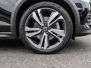 Volvo  B4 (Diesel) AWD Plus LED Kamera