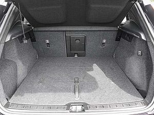 Volvo  B4 2WD Plus Dark MATRIX ACC AUT DYNLICHT LM