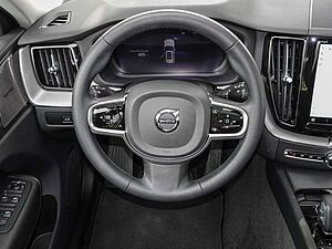 Volvo  B4 2WD Inscription Pano 360Grad LED