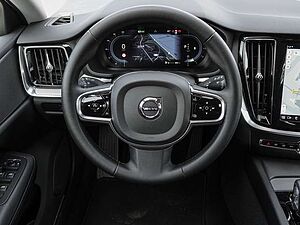 Volvo  B4 AWD Plus ACC LED