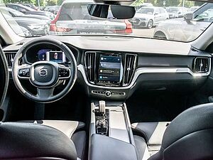 Volvo  B4 (Diesel) AWD Plus LED 360Grad