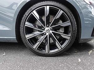 Volvo  B5 AWD Ultimate Dark Sthz. Head UP Schiebedach