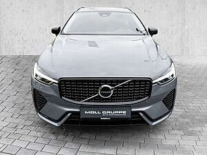 Volvo  B4 AWD Plus Dark MATRIX ACC AUT EL. HECK LM