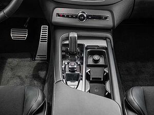 Volvo  B5 AWD R-Design Pano 360Grad ACC