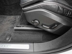 Volvo  B5 AWD R-Design Pano 360Grad ACC