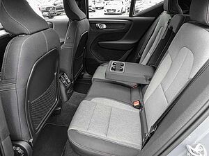 Volvo  T4 2WD Core Plug-In LED Kamera