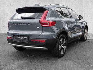 Volvo  T4 2WD Core Plug-In LED Kamera