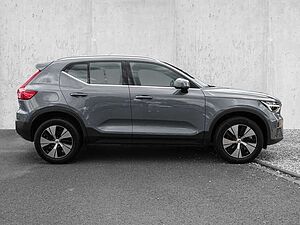 Volvo  T4 2WD Core Plug-In LED Kamera