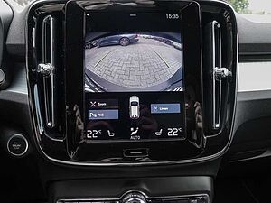Volvo  T4 2WD Core Plug-In LED Kamera