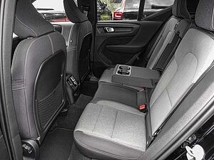 Volvo  T4 2WD Core Plug-In LED Kamera