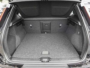 Volvo  T4 2WD Core Plug-In LED Kamera