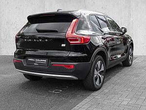 Volvo  T4 2WD Core Plug-In LED Kamera