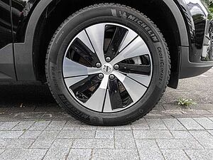 Volvo  T4 2WD Core Plug-In LED Kamera