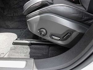 Volvo  T8 Twin Engine AWD R Design Plug-In Pano Sthz. LED