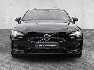 Volvo  B5 AWD Ultimate Dark AWD Head UP ACC LED
