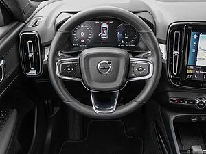 Volvo  T4 2WD Core Plug-In Recharge AHK LED 360Grad