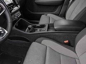 Volvo  T4 2WD Core Plug-In Recharge AHK LED 360Grad