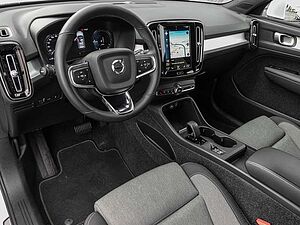 Volvo  T4 2WD Core Plug-In Recharge AHK LED 360Grad